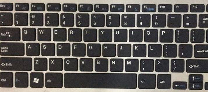电脑键盘乱键怎么处理