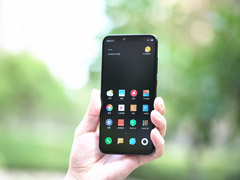 颜值爆表！小米8透明探索版开箱图赏