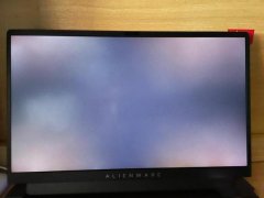 电脑屏幕中间、角落漏白光怎么办？